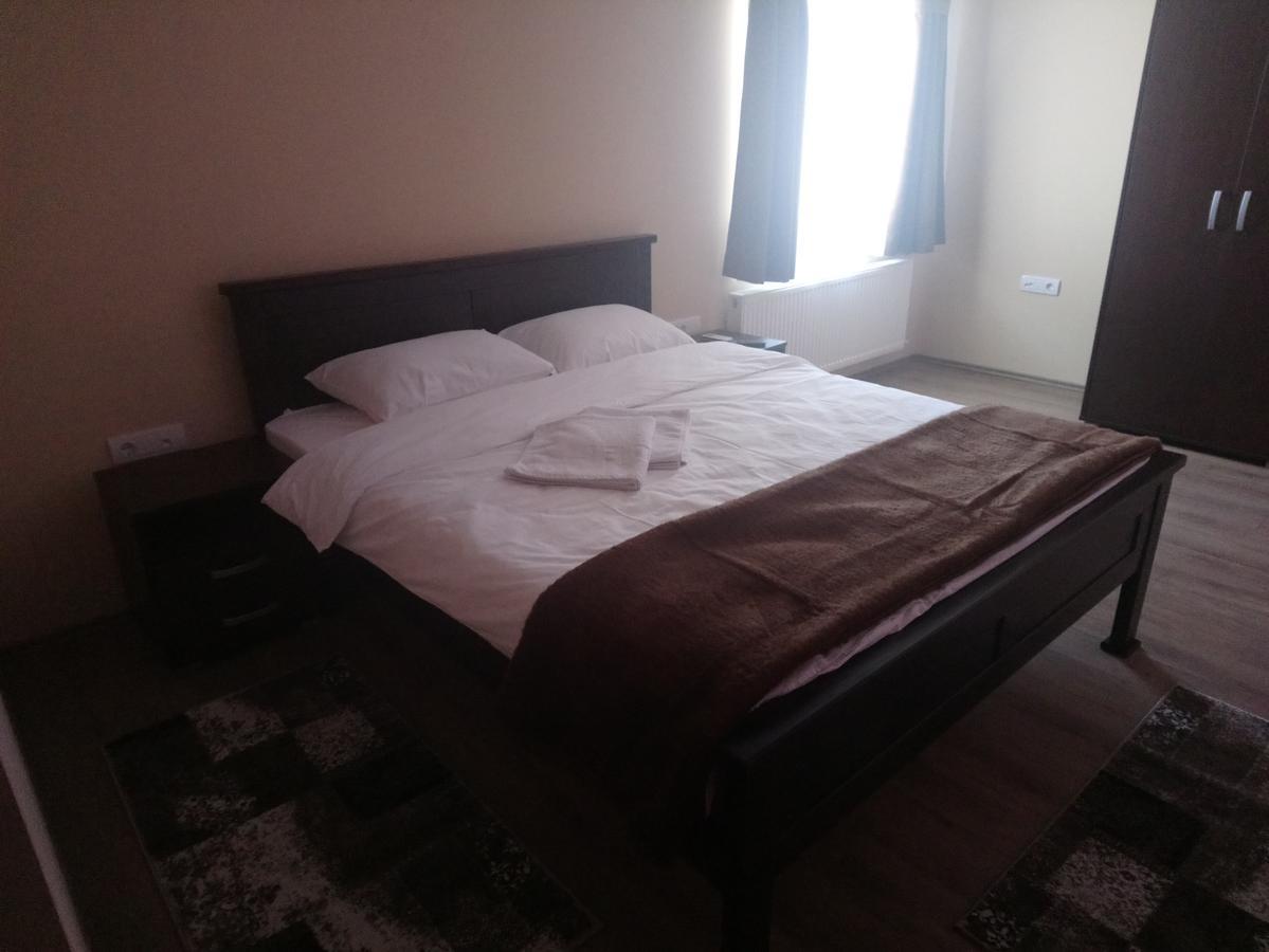 Auberge de jeunesse Prenociste Hrast à Paraćin Extérieur photo