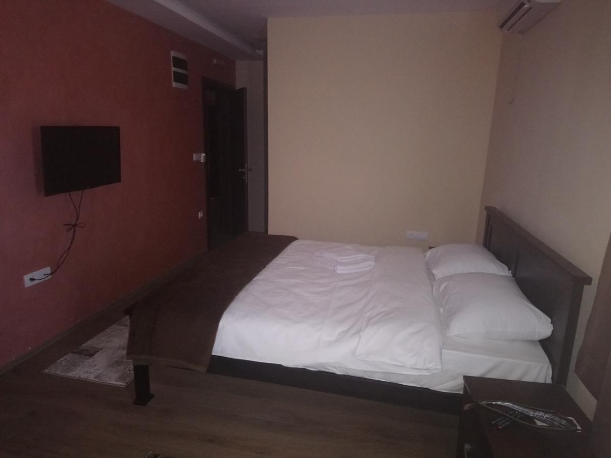 Auberge de jeunesse Prenociste Hrast à Paraćin Extérieur photo